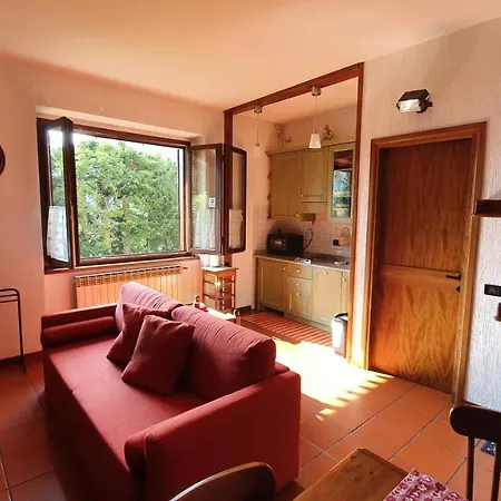 Isabella - Montesole Apartment