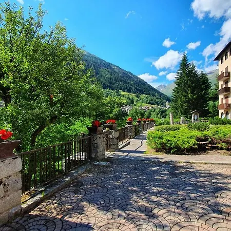 Isabella - Montesole * Ponte Di Legno